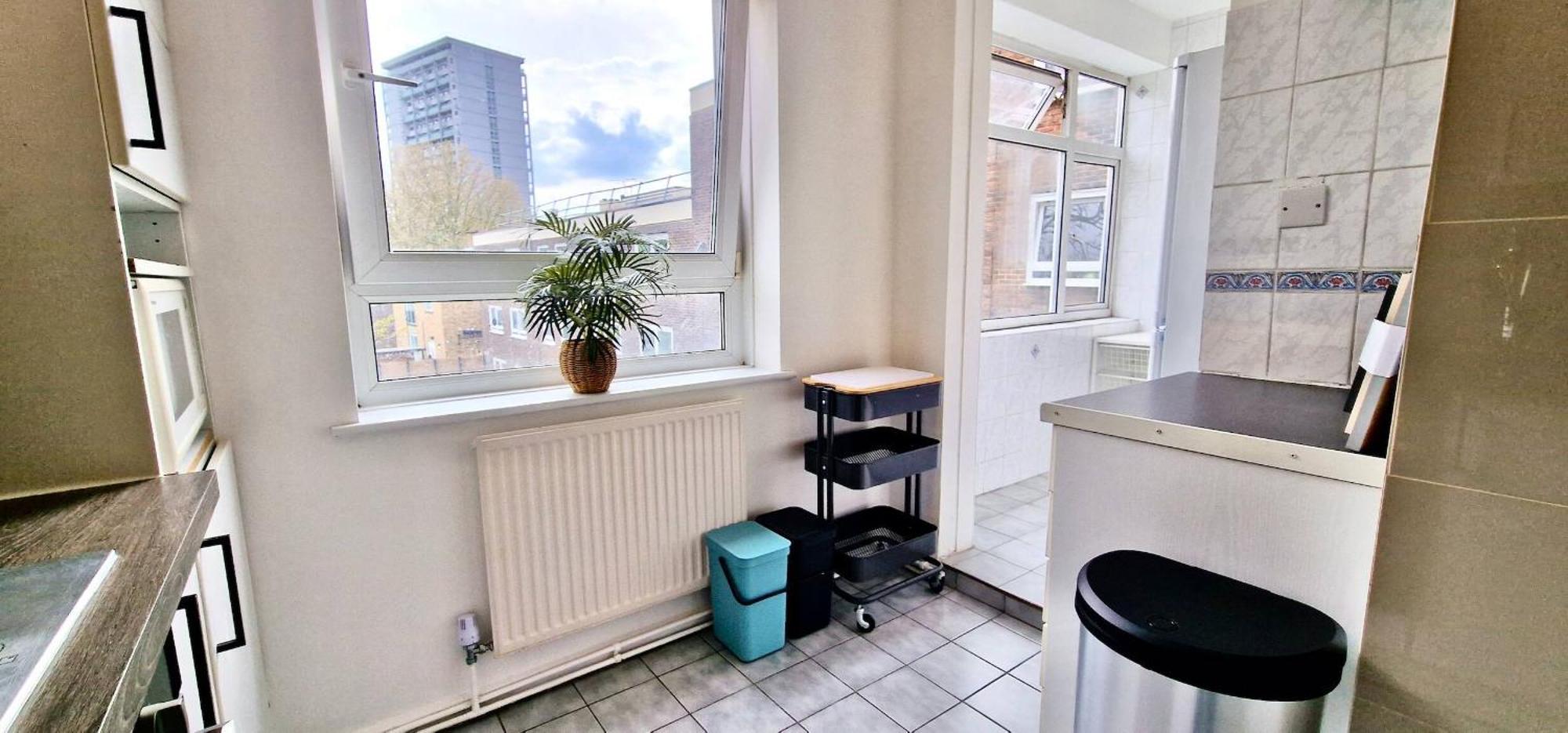 Apartment Canal View 3 Bed Flat - Little Venice!