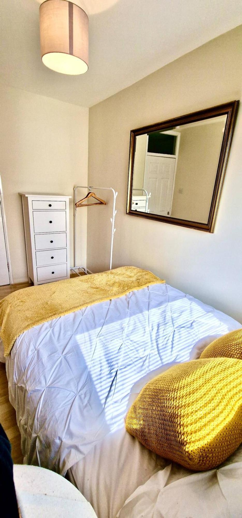 Canal View 3 Bed Flat - Little Venice! Apartment *
